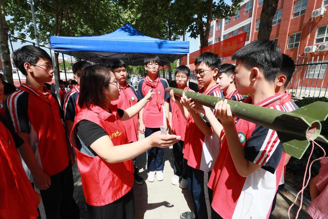 河北任泽：科普知识进校园 点亮学生科技梦(图2)